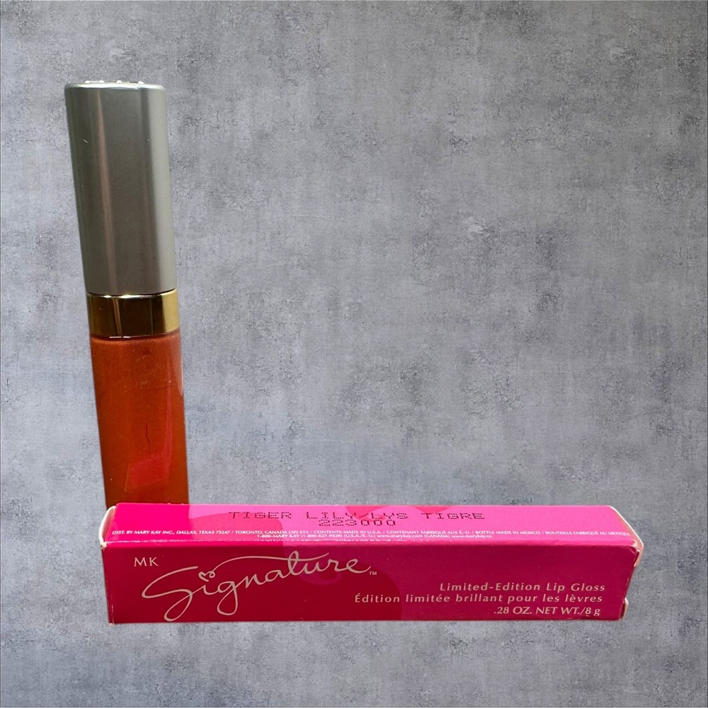 MK Signature Mary Kay Lip Gloss Tiger Lily 223000 New Limited Edition Shimmer